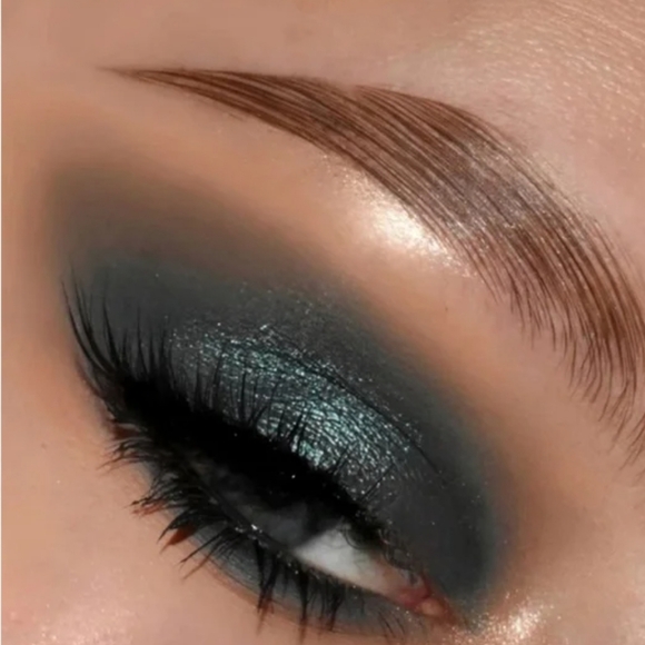 HOCUS POCUS 🕷🎃🧹 COLORPOP EYESHADOW PALETTE 🎨 NWT - Picture 8 of 8